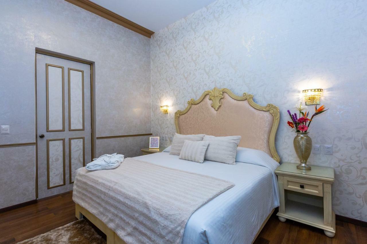 Palacio La Embajada 4*